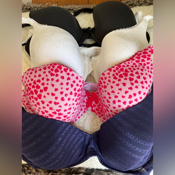 Victoria's Secret Other - Bundle of 4 VS Bras